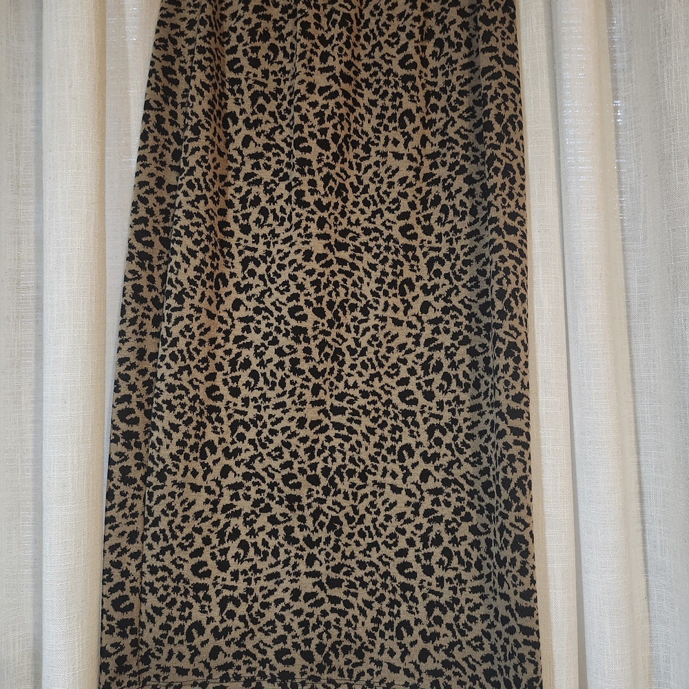 Elegant Leopard Print Maxi Skirt